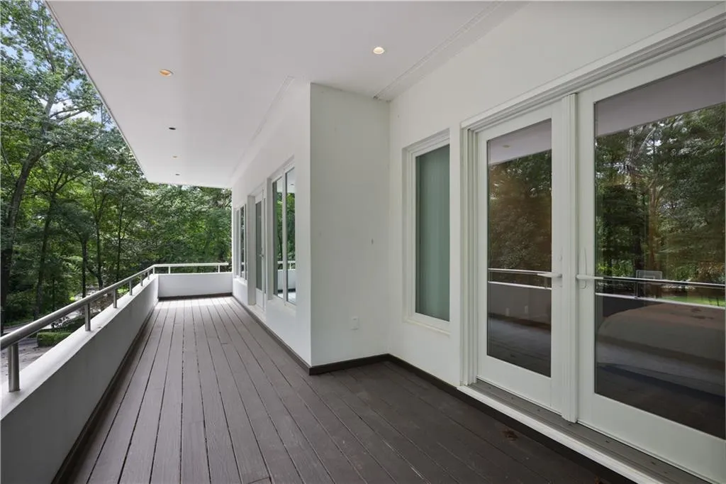 3670 Ridgewood Road Nw, Atlanta, Georgia 30327, 3 Bedrooms Bedrooms, ,3 BathroomsBathrooms,Residential,For Sale,3670 Ridgewood Road Nw,7636972