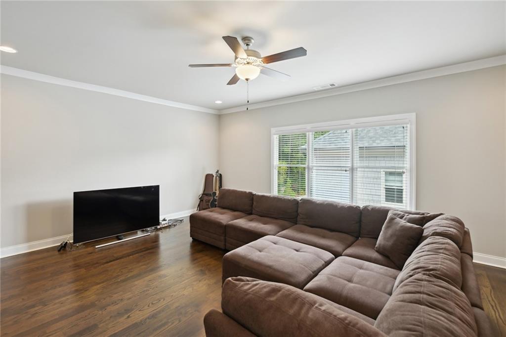 229 Belle Lane, Sandy Springs, Georgia 30328, 5 Bedrooms Bedrooms, ,5 BathroomsBathrooms,Residential,Sold,229 Belle Lane,7290992