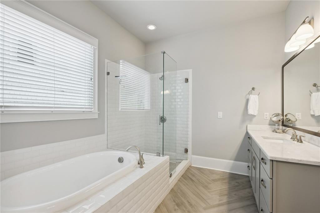 229 Belle Lane, Sandy Springs, Georgia 30328, 5 Bedrooms Bedrooms, ,5 BathroomsBathrooms,Residential,Sold,229 Belle Lane,7290992