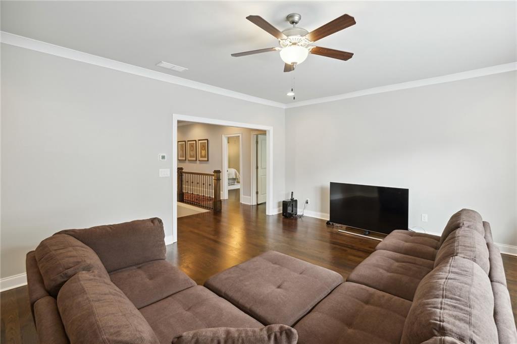 229 Belle Lane, Sandy Springs, Georgia 30328, 5 Bedrooms Bedrooms, ,5 BathroomsBathrooms,Residential,Sold,229 Belle Lane,7290992