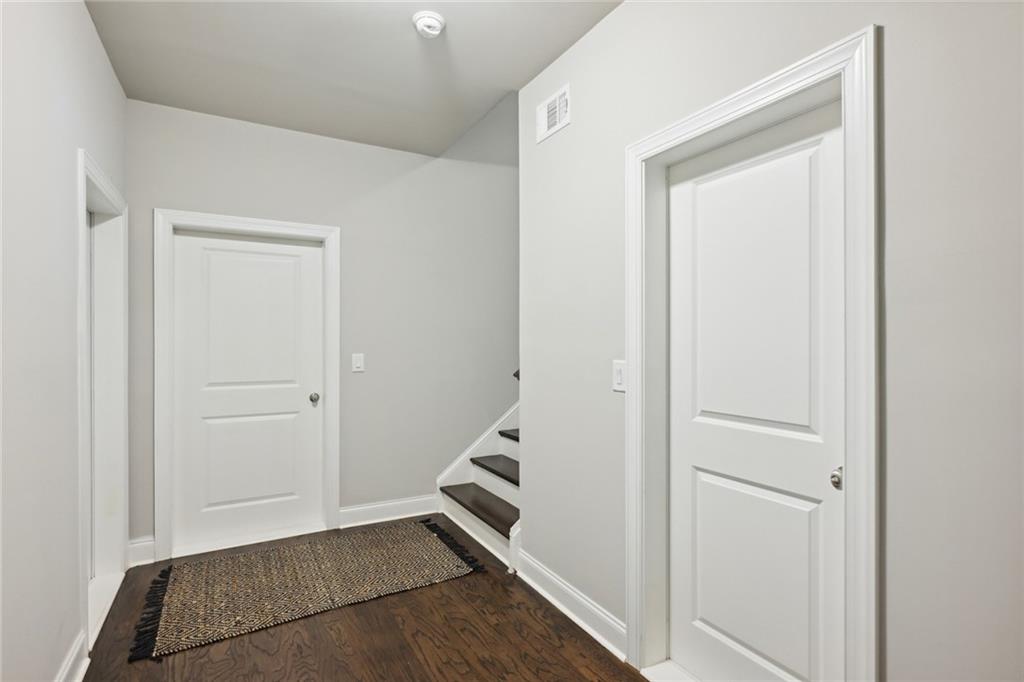 229 Belle Lane, Sandy Springs, Georgia 30328, 5 Bedrooms Bedrooms, ,5 BathroomsBathrooms,Residential,Sold,229 Belle Lane,7290992