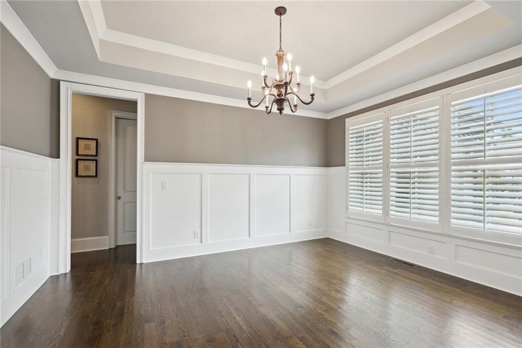 229 Belle Lane, Sandy Springs, Georgia 30328, 5 Bedrooms Bedrooms, ,5 BathroomsBathrooms,Residential,Sold,229 Belle Lane,7290992