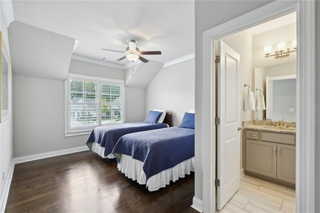 229 Belle Lane, Sandy Springs, Georgia 30328, 5 Bedrooms Bedrooms, ,5 BathroomsBathrooms,Residential,Sold,229 Belle Lane,7290992