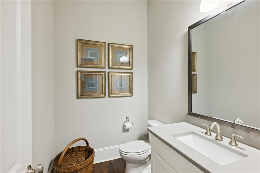 229 Belle Lane, Sandy Springs, Georgia 30328, 5 Bedrooms Bedrooms, ,5 BathroomsBathrooms,Residential,Sold,229 Belle Lane,7290992