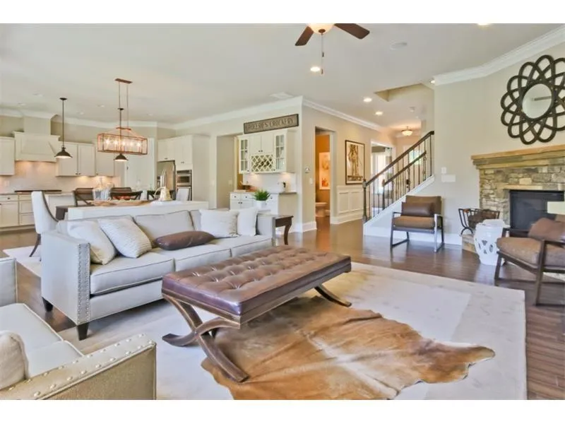 110 Austin Drive, Sandy Springs, Georgia 30328, 4 Bedrooms Bedrooms, ,3 BathroomsBathrooms,Residential,Sold,110 Austin Drive,5633429