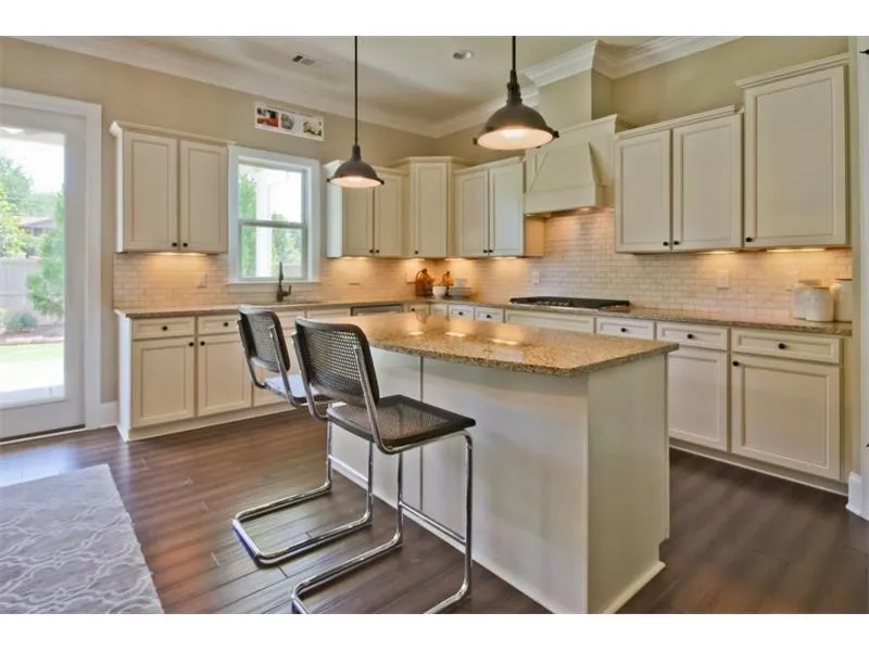 110 Austin Drive, Sandy Springs, Georgia 30328, 4 Bedrooms Bedrooms, ,3 BathroomsBathrooms,Residential,Sold,110 Austin Drive,5633429