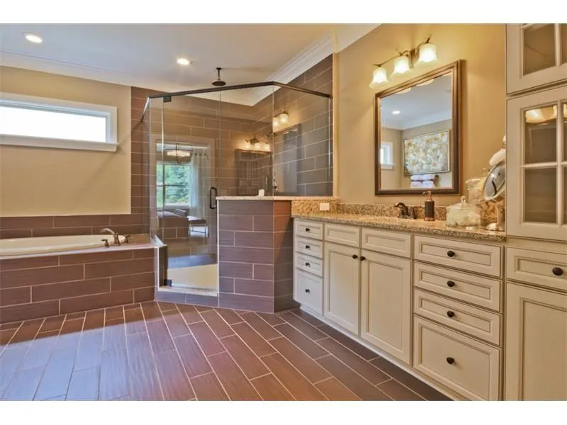 110 Austin Drive, Sandy Springs, Georgia 30328, 4 Bedrooms Bedrooms, ,3 BathroomsBathrooms,Residential,Sold,110 Austin Drive,5633429