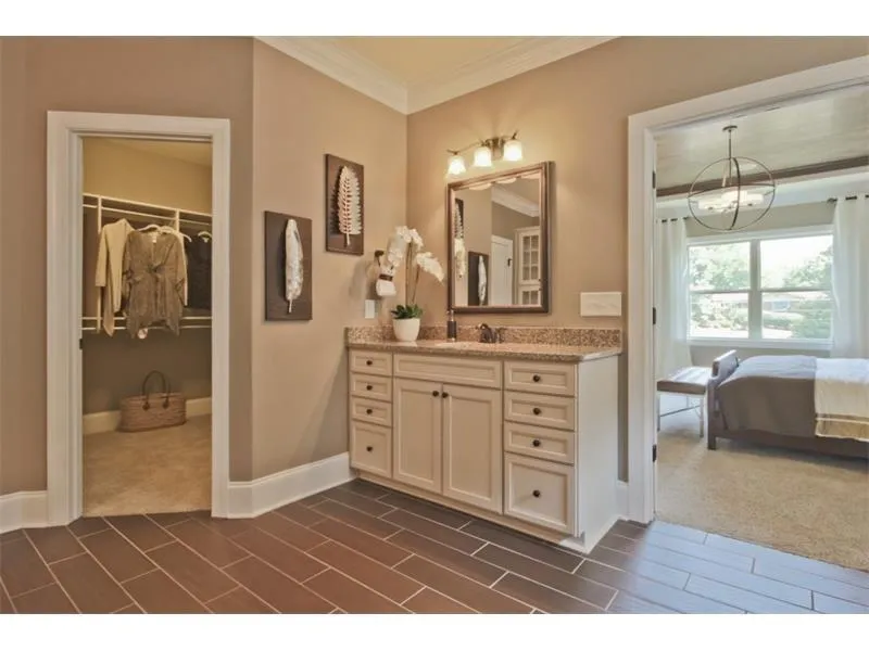 110 Austin Drive, Sandy Springs, Georgia 30328, 4 Bedrooms Bedrooms, ,3 BathroomsBathrooms,Residential,Sold,110 Austin Drive,5633429