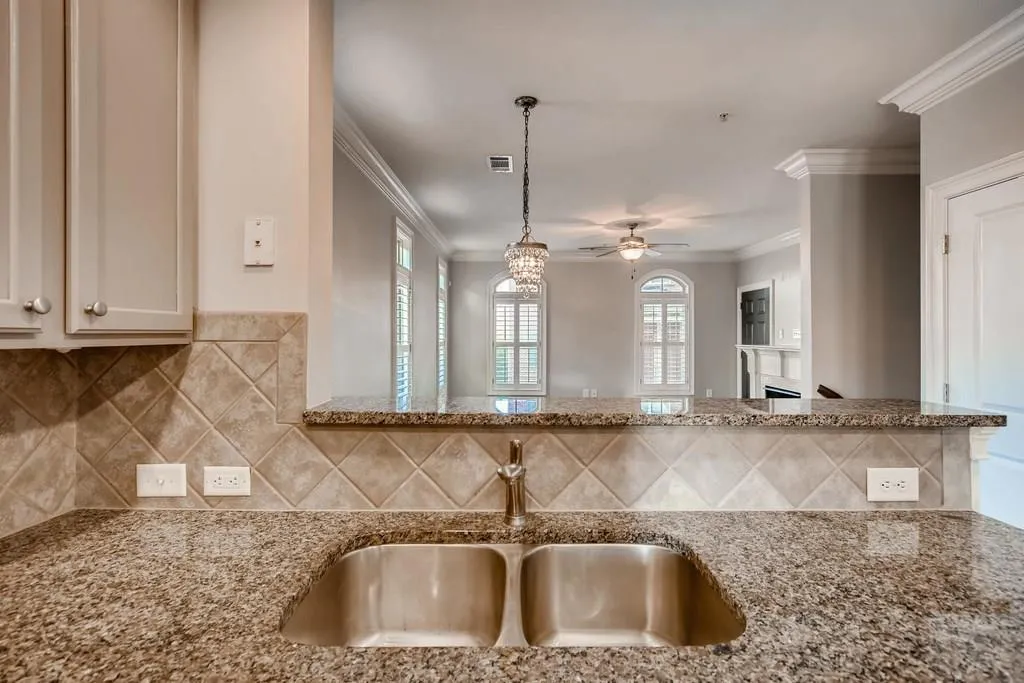 6417 Paulson Place, Sandy Springs, Georgia 30328, 2 Bedrooms Bedrooms, ,2 BathroomsBathrooms,Residential,Sold,6417 Paulson Place,6107828