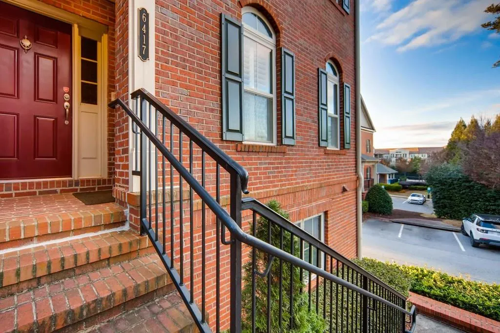 6417 Paulson Place, Sandy Springs, Georgia 30328, 2 Bedrooms Bedrooms, ,2 BathroomsBathrooms,Residential,Sold,6417 Paulson Place,6107828