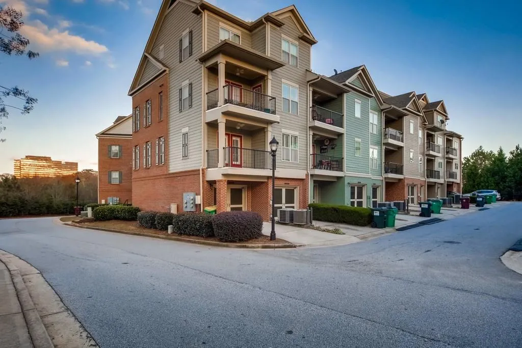 6417 Paulson Place, Sandy Springs, Georgia 30328, 2 Bedrooms Bedrooms, ,2 BathroomsBathrooms,Residential,Sold,6417 Paulson Place,6107828