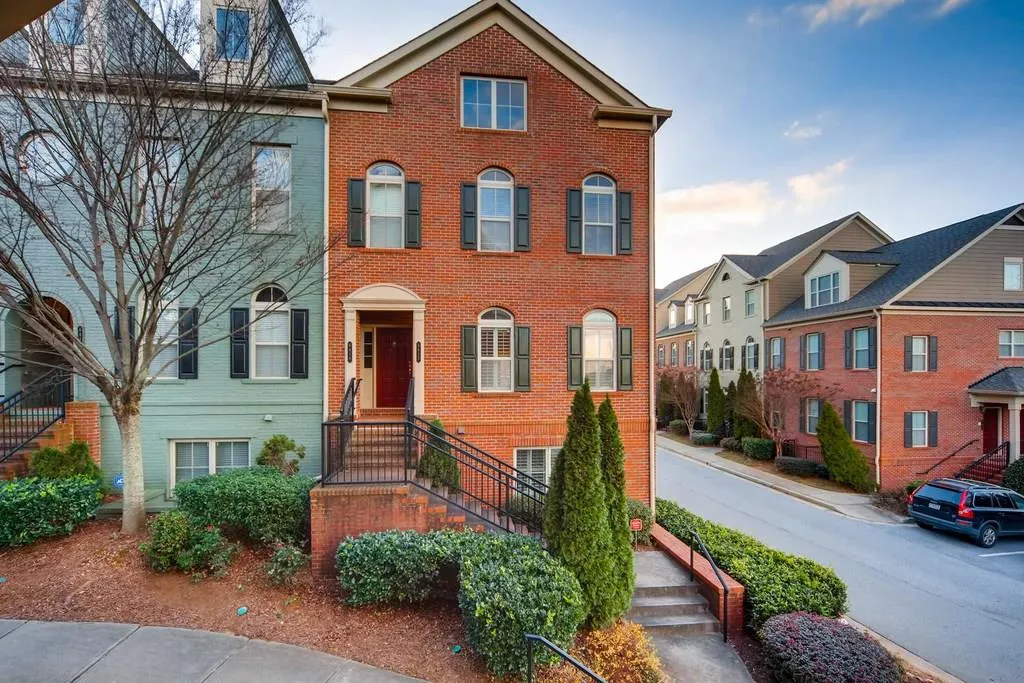 6417 Paulson Place, Sandy Springs, Georgia 30328, 2 Bedrooms Bedrooms, ,2 BathroomsBathrooms,Residential,Sold,6417 Paulson Place,6107828