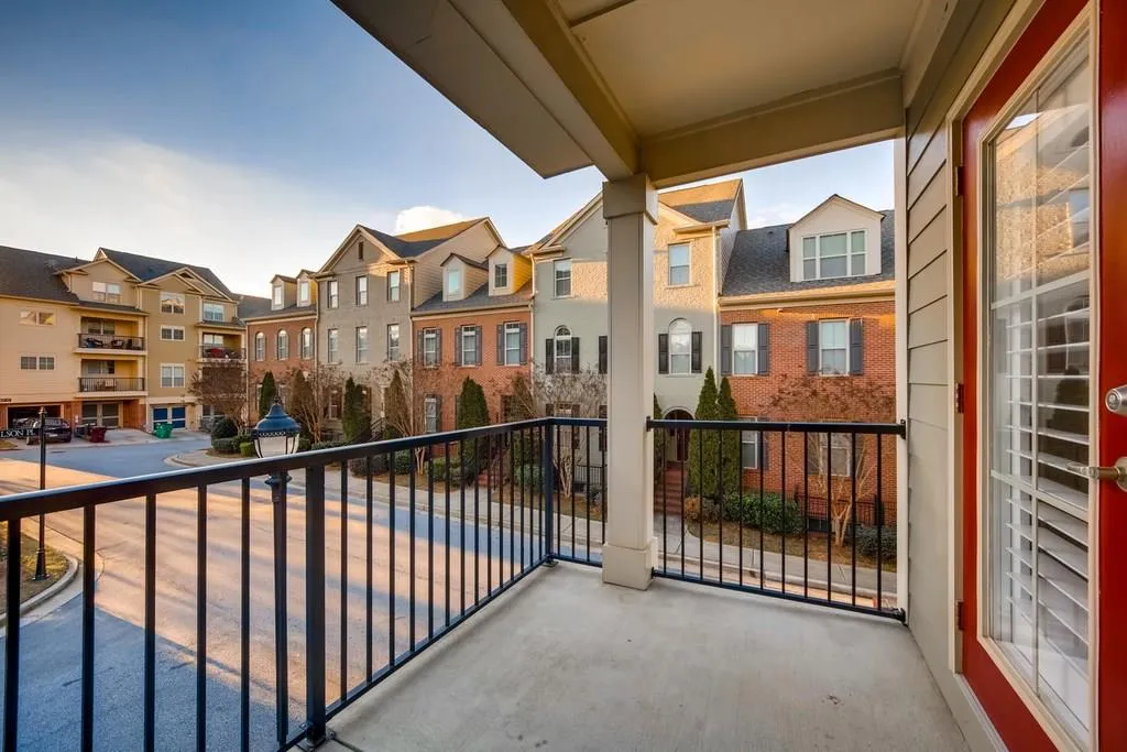 6417 Paulson Place, Sandy Springs, Georgia 30328, 2 Bedrooms Bedrooms, ,2 BathroomsBathrooms,Residential,Sold,6417 Paulson Place,6107828