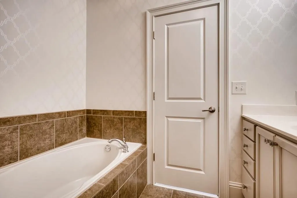 6417 Paulson Place, Sandy Springs, Georgia 30328, 2 Bedrooms Bedrooms, ,2 BathroomsBathrooms,Residential,Sold,6417 Paulson Place,6107828