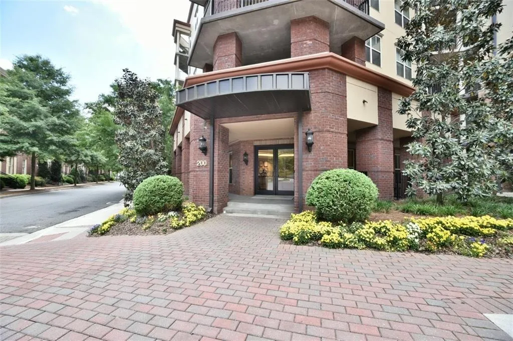 200 River Vista Drive Unit 202, Atlanta, Georgia 30339, 2 Bedrooms Bedrooms, ,2 BathroomsBathrooms,Residential,Sold,200 River Vista Drive Unit 202,5718528