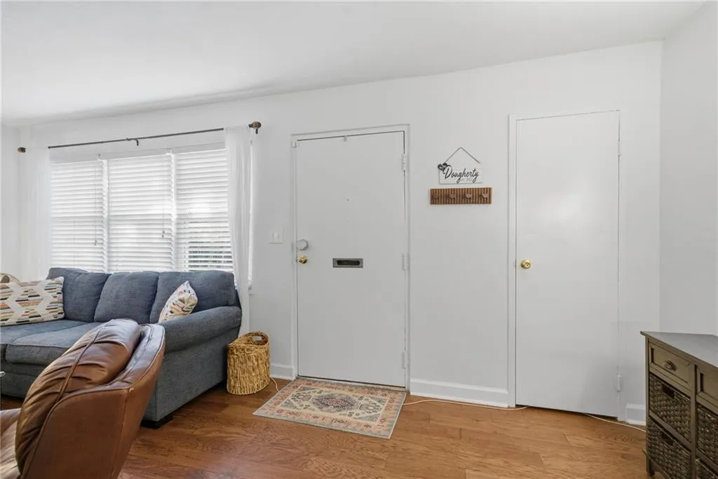 285 Lakemoore Drive Ne Unit B, Atlanta, Georgia 30342, 2 Bedrooms Bedrooms, 0 ,1 BathroomBathrooms,Residential,For Sale,285 Lakemoore Drive Ne Unit B,7703912