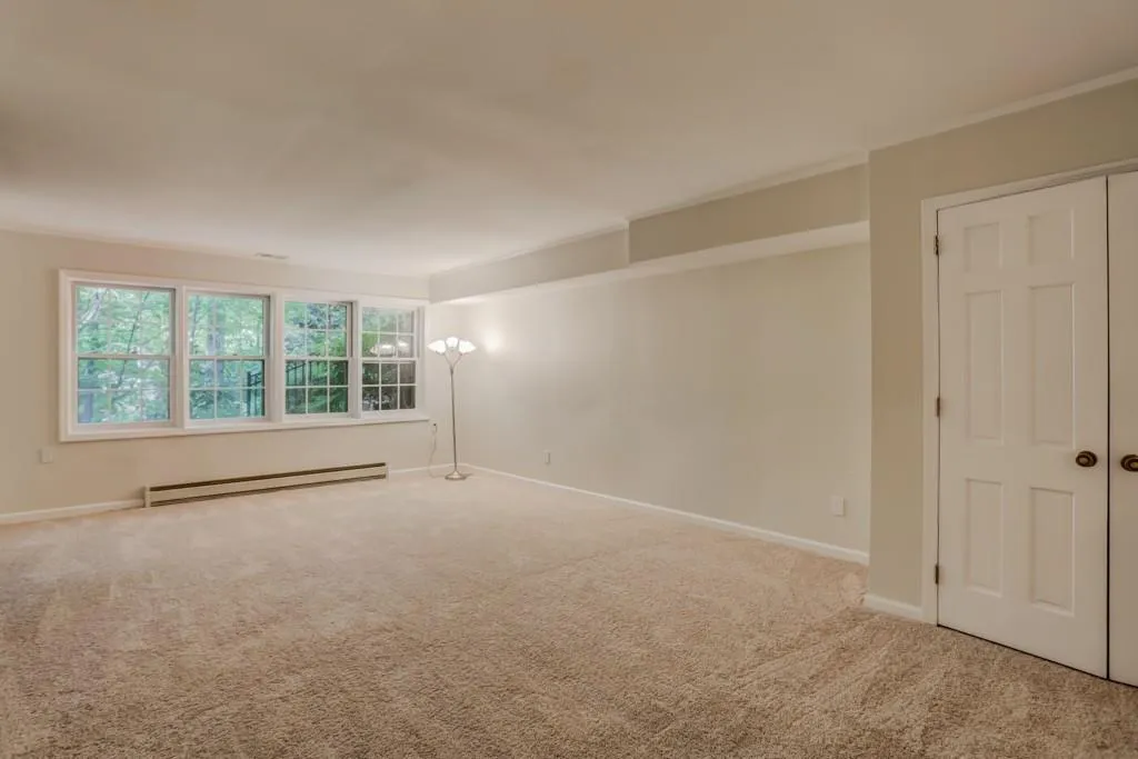 5740 Lake Island Drive, Sandy Springs, Georgia 30327, 6 Bedrooms Bedrooms, ,4 BathroomsBathrooms,Residential,Sold,5740 Lake Island Drive,6006775