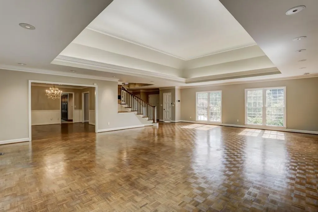 5740 Lake Island Drive, Sandy Springs, Georgia 30327, 6 Bedrooms Bedrooms, ,4 BathroomsBathrooms,Residential,Sold,5740 Lake Island Drive,6006775
