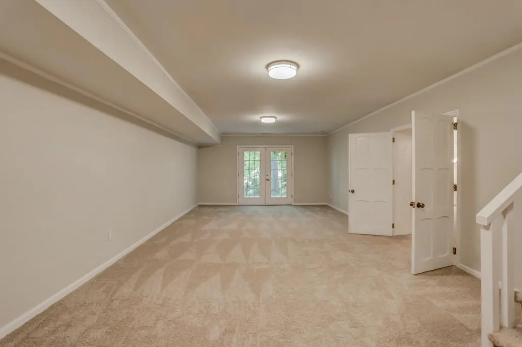 5740 Lake Island Drive, Sandy Springs, Georgia 30327, 6 Bedrooms Bedrooms, ,4 BathroomsBathrooms,Residential,Sold,5740 Lake Island Drive,6006775