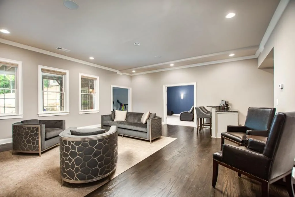 490 Belada Boulevard, Atlanta, Georgia 30342, 7 Bedrooms Bedrooms, ,6 BathroomsBathrooms,Residential,Sold,490 Belada Boulevard,6577861