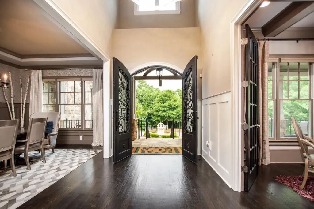490 Belada Boulevard, Atlanta, Georgia 30342, 7 Bedrooms Bedrooms, ,6 BathroomsBathrooms,Residential,Sold,490 Belada Boulevard,6577861