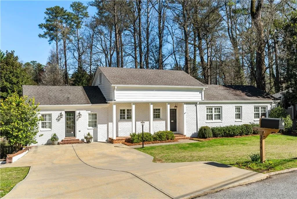 344 Pine Forest Road, Atlanta, Georgia 30342, 3 Bedrooms Bedrooms, ,2 BathroomsBathrooms,Residential,Sold,344 Pine Forest Road,7348354