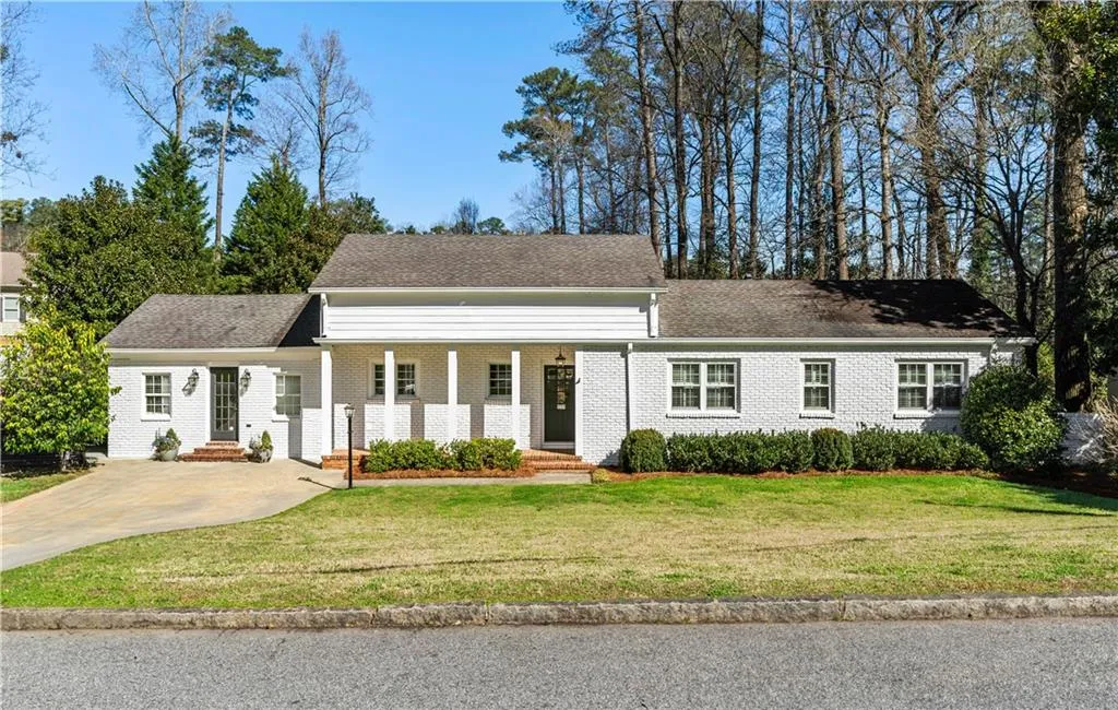 344 Pine Forest Road, Atlanta, Georgia 30342, 3 Bedrooms Bedrooms, ,2 BathroomsBathrooms,Residential,Sold,344 Pine Forest Road,7348354