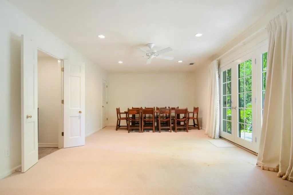 175 Berwick Drive, Sandy Springs, Georgia 30328, 4 Bedrooms Bedrooms, ,3 BathroomsBathrooms,Residential,Sold,175 Berwick Drive,6877771