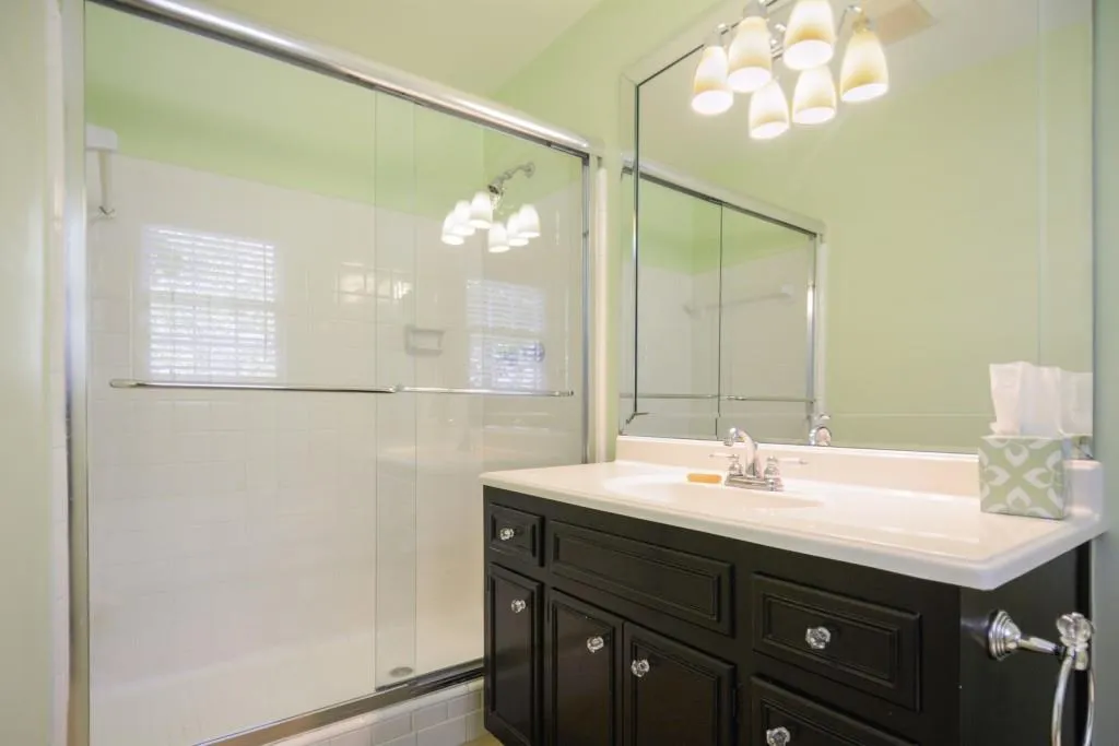 175 Berwick Drive, Sandy Springs, Georgia 30328, 4 Bedrooms Bedrooms, ,3 BathroomsBathrooms,Residential,Sold,175 Berwick Drive,6877771