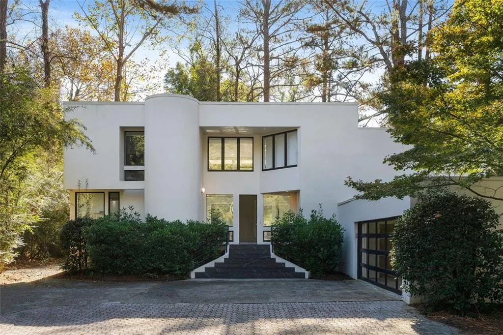 780 Crest Valley Drive, Atlanta, Georgia 30327, 3 Bedrooms Bedrooms, ,2 BathroomsBathrooms,Residential,Sold,780 Crest Valley Drive,7482262