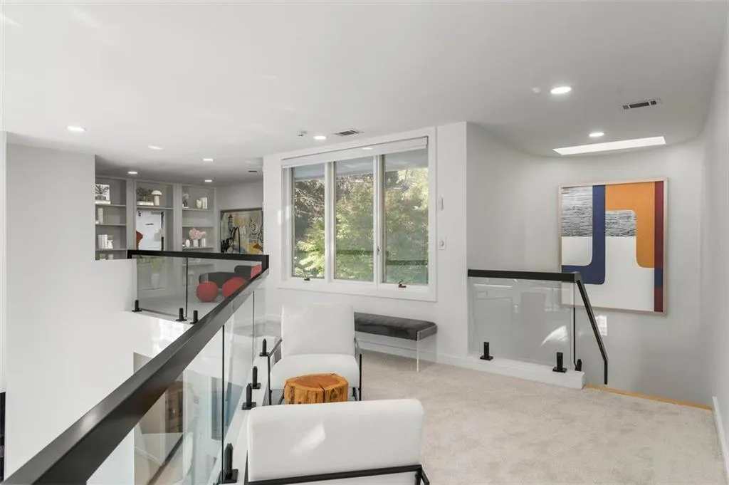 780 Crest Valley Drive, Atlanta, Georgia 30327, 3 Bedrooms Bedrooms, ,2 BathroomsBathrooms,Residential,Sold,780 Crest Valley Drive,7482262