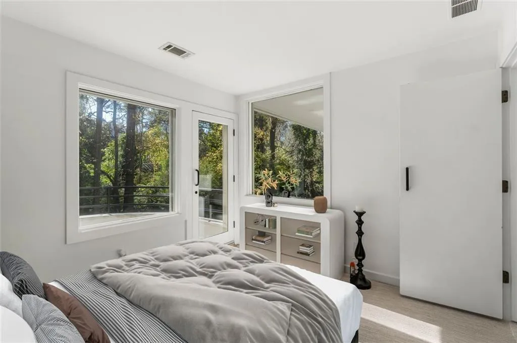 780 Crest Valley Drive, Atlanta, Georgia 30327, 3 Bedrooms Bedrooms, ,2 BathroomsBathrooms,Residential,Sold,780 Crest Valley Drive,7482262