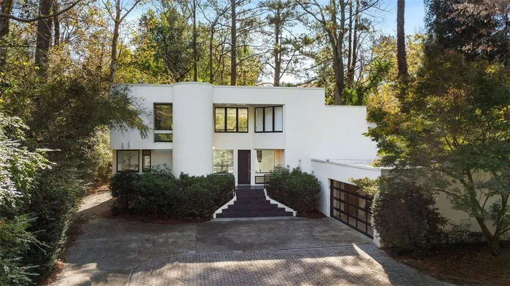 780 Crest Valley Drive, Atlanta, Georgia 30327, 3 Bedrooms Bedrooms, ,2 BathroomsBathrooms,Residential,Sold,780 Crest Valley Drive,7482262