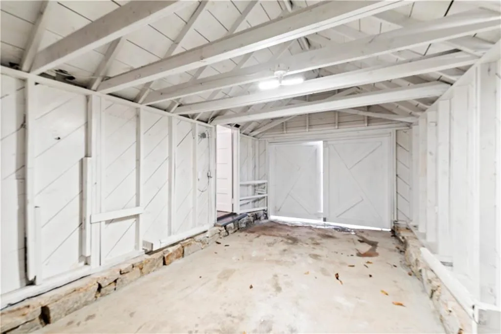 3310 E Roxboro Road Ne, Atlanta, Georgia 30324, ,Residential Income,For Sale,3310 E Roxboro Road Ne,7585399