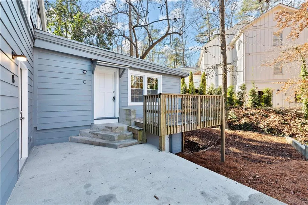 3310 E Roxboro Road Ne, Atlanta, Georgia 30324, ,Residential Income,For Sale,3310 E Roxboro Road Ne,7585399