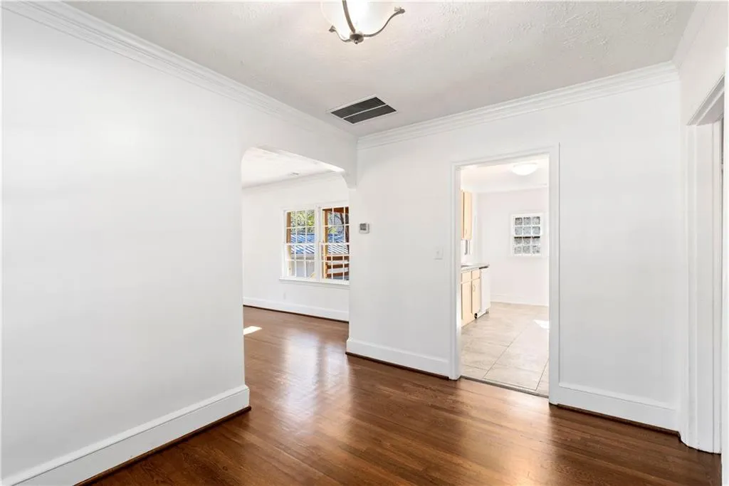 3310 E Roxboro Road Ne, Atlanta, Georgia 30324, ,Residential Income,For Sale,3310 E Roxboro Road Ne,7585399