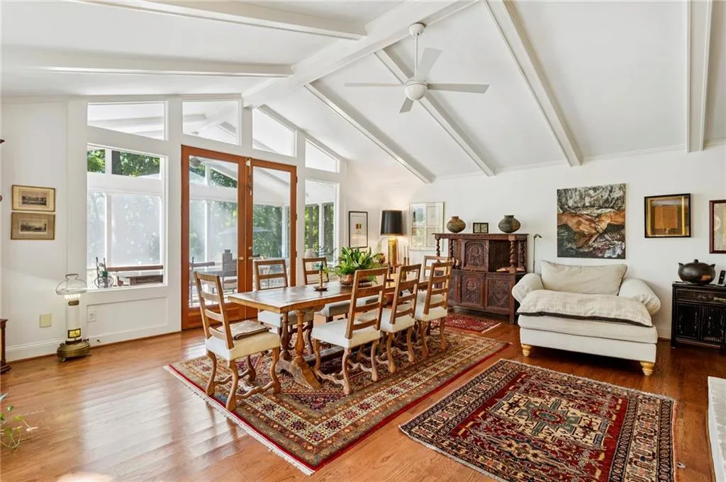 Vaulted family room
