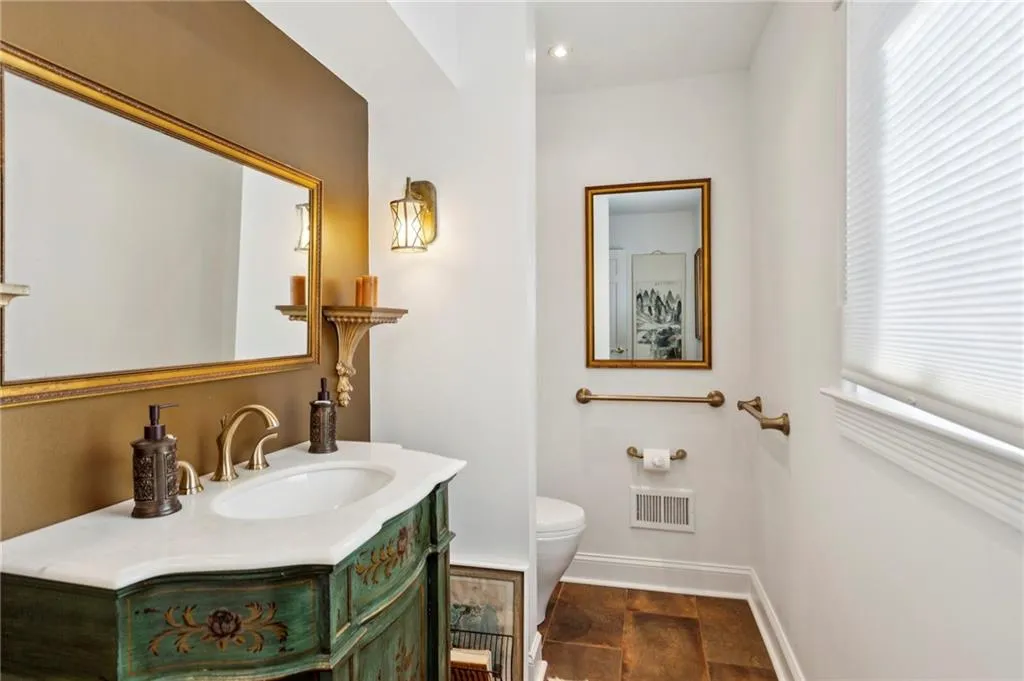 Powder Room