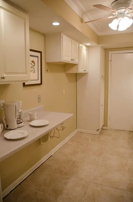 6851 Roswell Road Unit I-16, Sandy Springs, Georgia 30328, 3 Bedrooms Bedrooms, ,2 BathroomsBathrooms,Residential,Sold,6851 Roswell Road Unit I-16,5694524