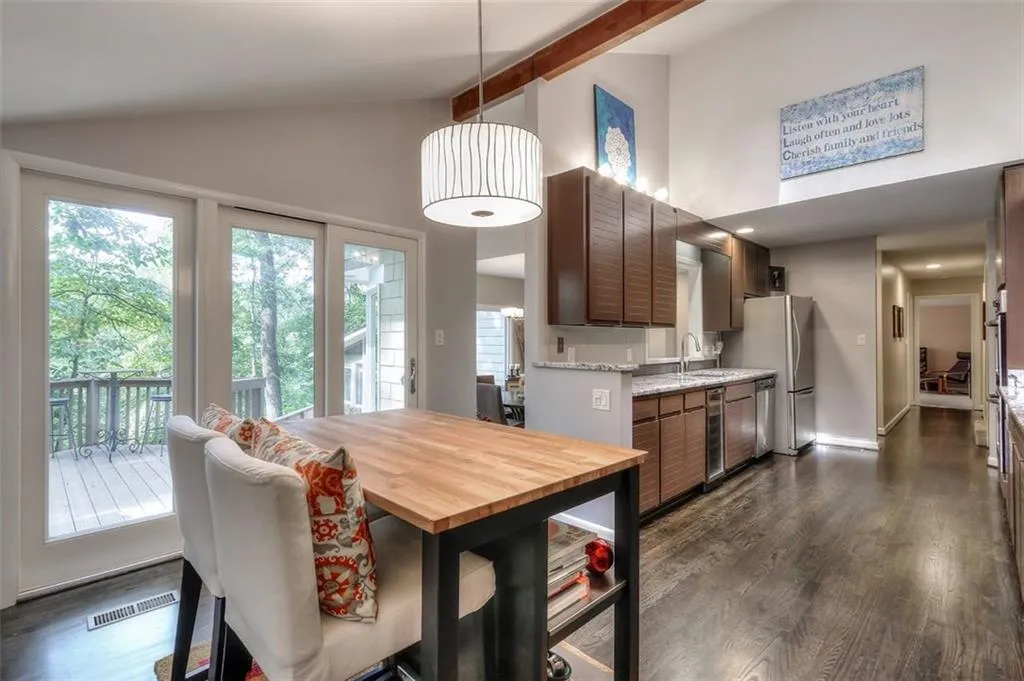 500 Mountain Creek Trace Nw, Atlanta, Georgia 30328, 4 Bedrooms Bedrooms, ,2 BathroomsBathrooms,Residential,Sold,500 Mountain Creek Trace Nw,6038446