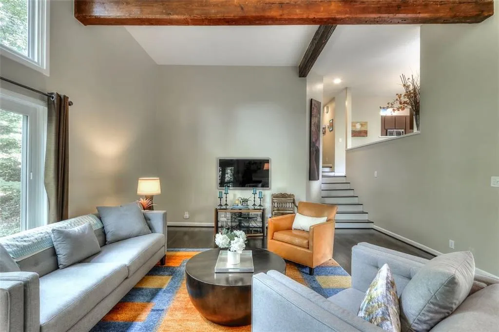 500 Mountain Creek Trace Nw, Atlanta, Georgia 30328, 4 Bedrooms Bedrooms, ,2 BathroomsBathrooms,Residential,Sold,500 Mountain Creek Trace Nw,6038446