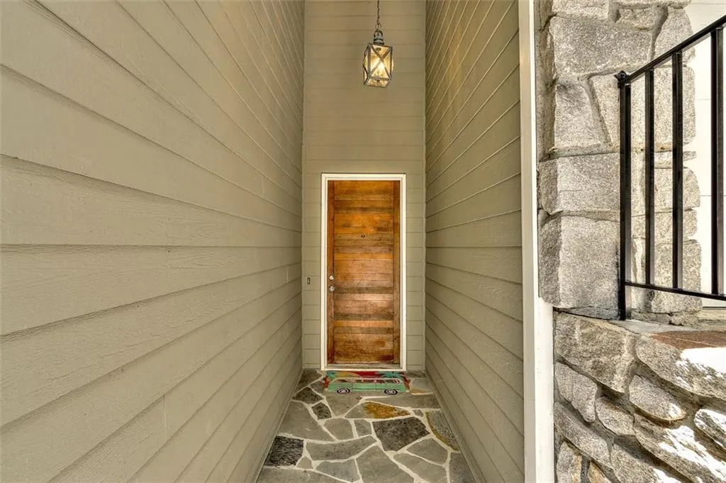 500 Mountain Creek Trace Nw, Atlanta, Georgia 30328, 4 Bedrooms Bedrooms, ,2 BathroomsBathrooms,Residential,Sold,500 Mountain Creek Trace Nw,6038446