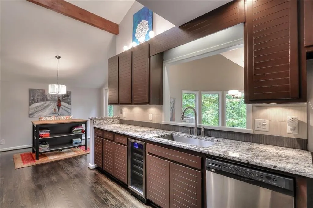 500 Mountain Creek Trace Nw, Atlanta, Georgia 30328, 4 Bedrooms Bedrooms, ,2 BathroomsBathrooms,Residential,Sold,500 Mountain Creek Trace Nw,6038446