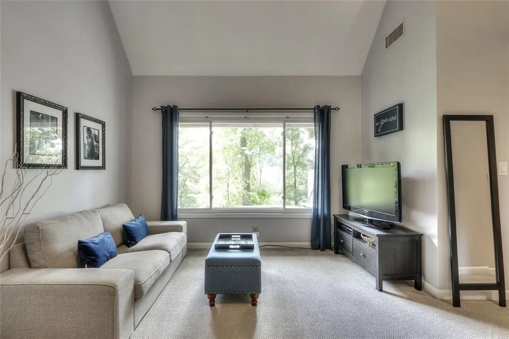 500 Mountain Creek Trace Nw, Atlanta, Georgia 30328, 4 Bedrooms Bedrooms, ,2 BathroomsBathrooms,Residential,Sold,500 Mountain Creek Trace Nw,6038446