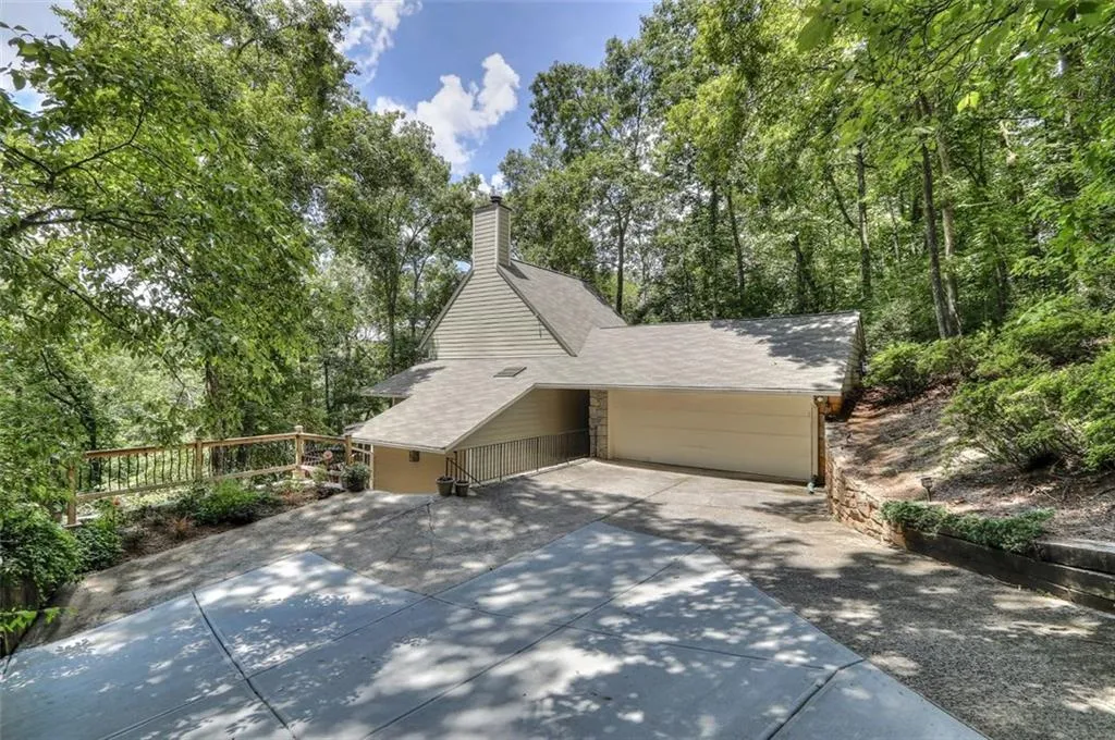 500 Mountain Creek Trace Nw, Atlanta, Georgia 30328, 4 Bedrooms Bedrooms, ,2 BathroomsBathrooms,Residential,Sold,500 Mountain Creek Trace Nw,6038446
