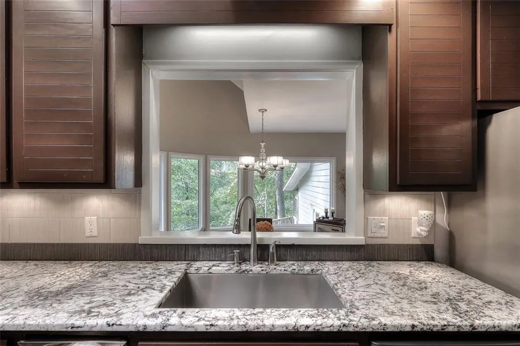 500 Mountain Creek Trace Nw, Atlanta, Georgia 30328, 4 Bedrooms Bedrooms, ,2 BathroomsBathrooms,Residential,Sold,500 Mountain Creek Trace Nw,6038446