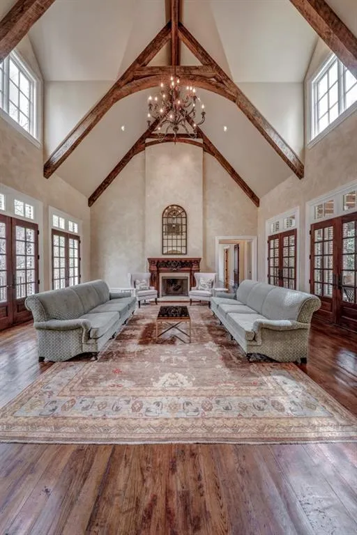 979 Crest Valley Drive, Atlanta, Georgia 30327, 5 Bedrooms Bedrooms, ,6 BathroomsBathrooms,Residential,Sold,979 Crest Valley Drive,6617076