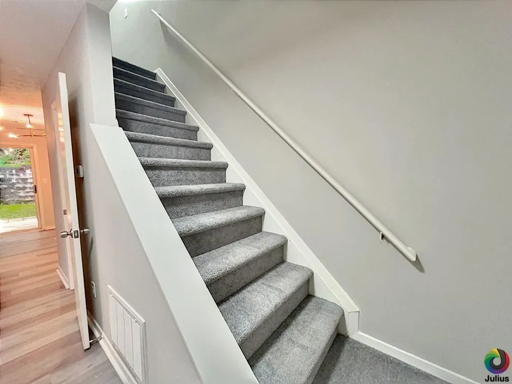 3008 Queen Anne Court, Sandy Springs, Georgia 30350, 2 Bedrooms Bedrooms, ,2 BathroomsBathrooms,Residential,Sold,3008 Queen Anne Court,7240222