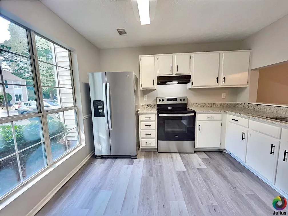 3008 Queen Anne Court, Sandy Springs, Georgia 30350, 2 Bedrooms Bedrooms, ,2 BathroomsBathrooms,Residential,Sold,3008 Queen Anne Court,7240222