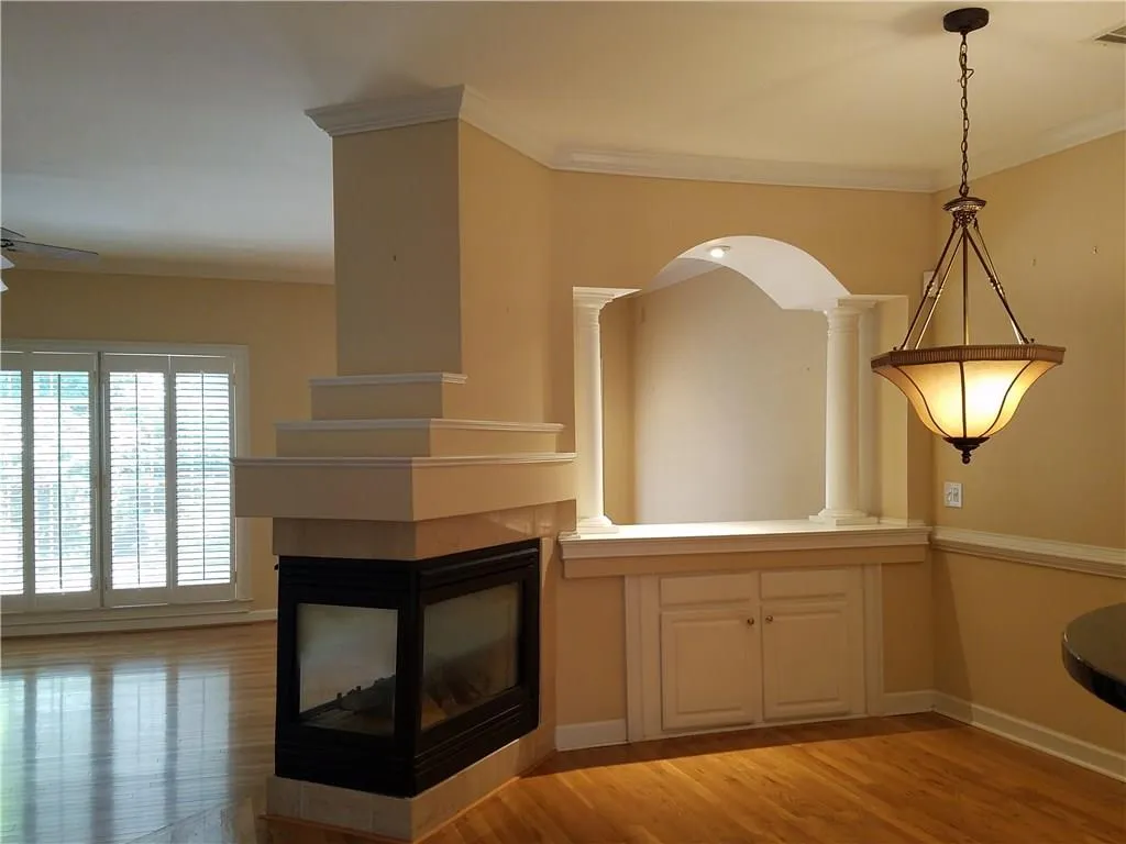 8575 Hope Mews Court, Sandy Springs, Georgia 30350, 2 Bedrooms Bedrooms, ,2 BathroomsBathrooms,Residential,Sold,8575 Hope Mews Court,6062452